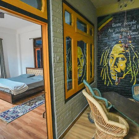 Pahadirovers Homestay & Cafe Kasol Εξωτερικό φωτογραφία