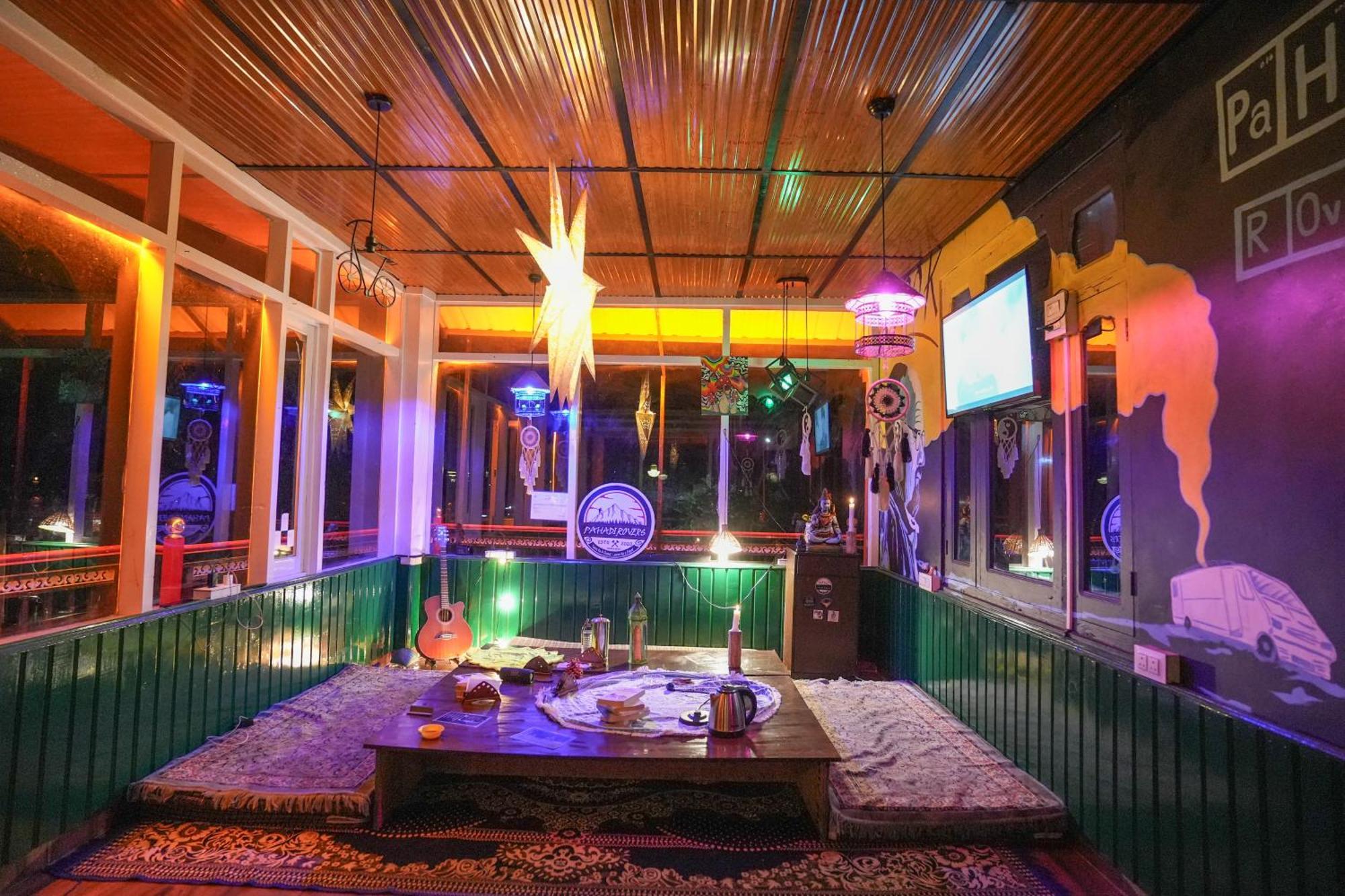 Pahadirovers Homestay & Cafe Kasol Εξωτερικό φωτογραφία